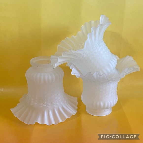 Set of 3 Vintage Frosted Glass Tulip Ruffle Shades - Picture 4 of 7
